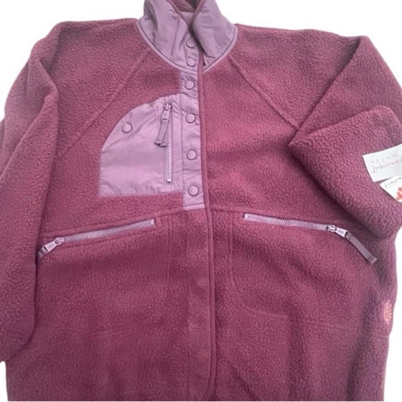 Free People X Hatch Hit the Slopes Fleece Jacket Deep Maroon Burgundy NEW - Picture 8 of 12